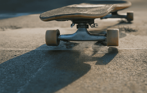 Skateboardrollen Quietschen: Ursachen & Lösungen entdecken